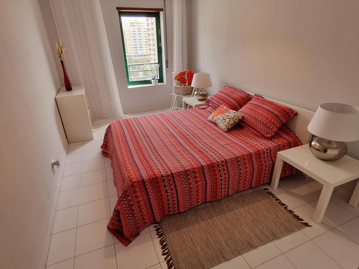 Apartamento Encantador Com Piscina Aquecida Портиман Экстерьер фото